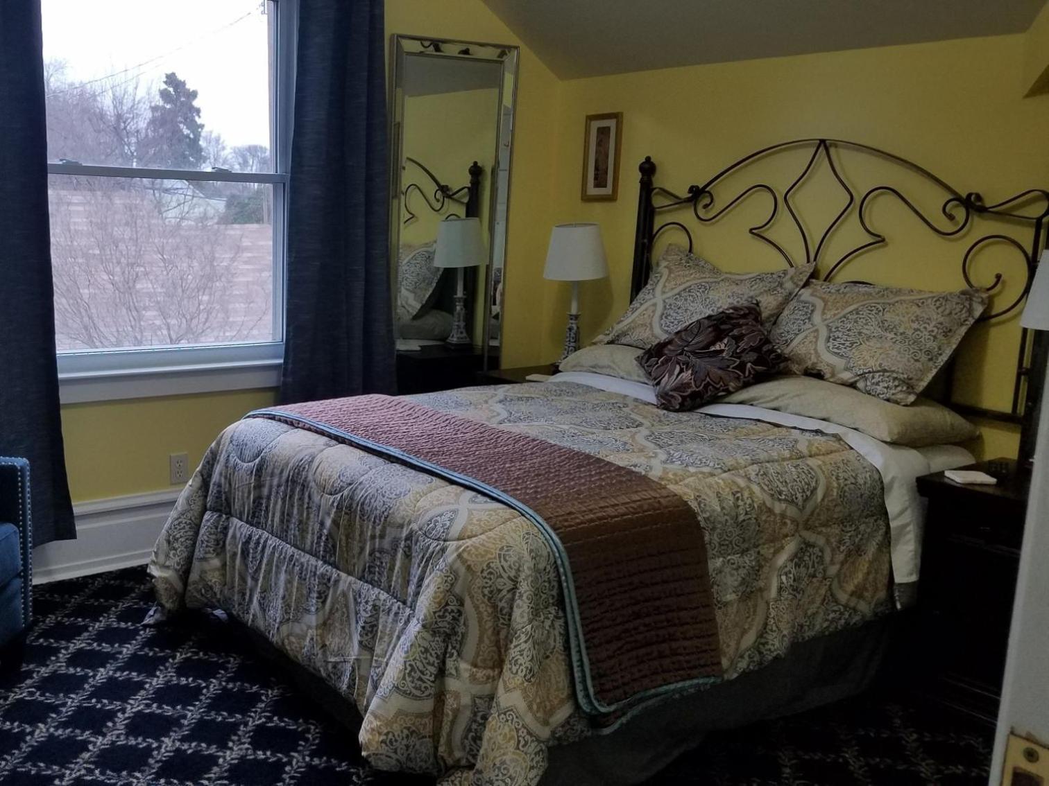 Abbey House Inn (Adults Only) Winters Екстер'єр фото